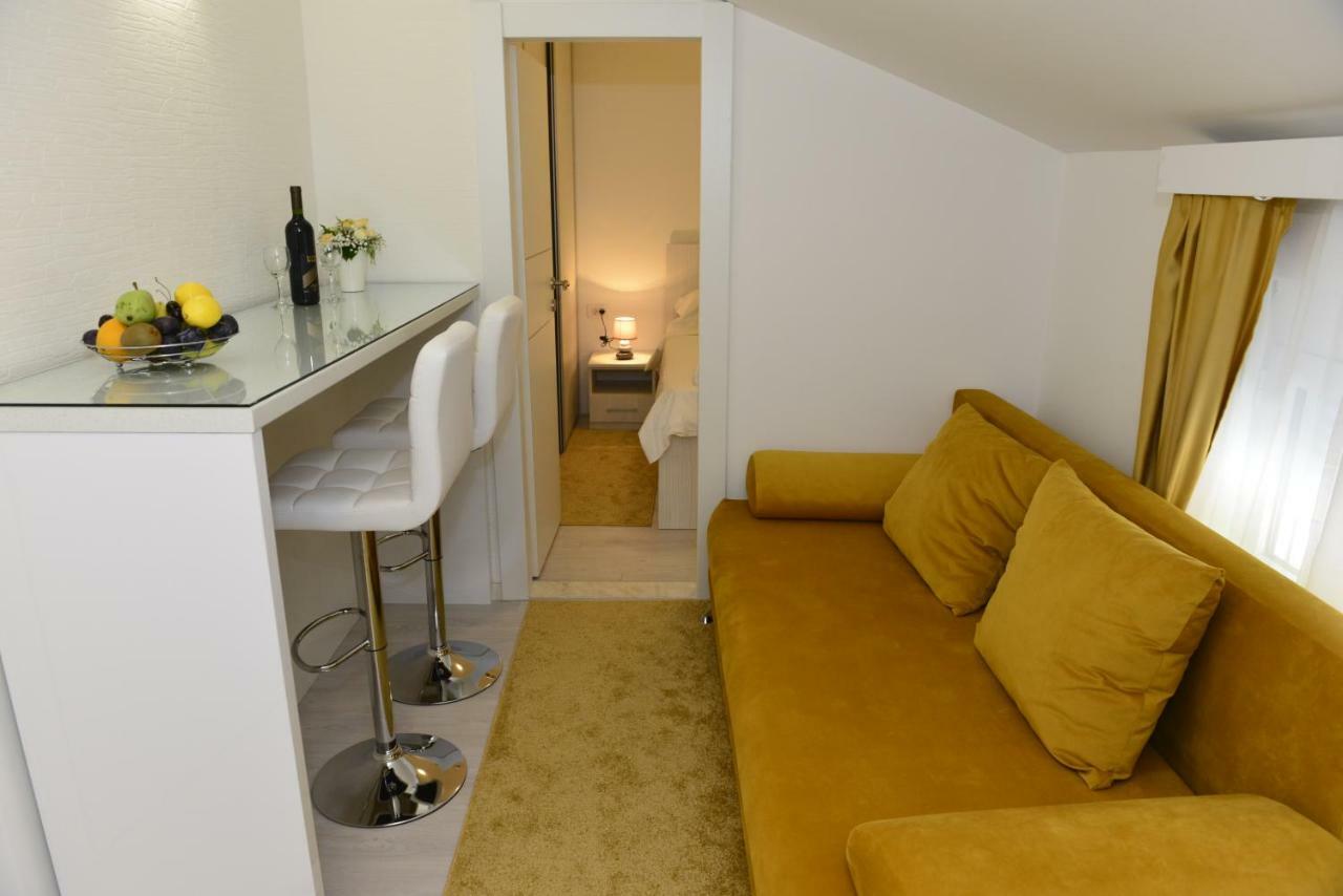 Apartmani Stefanija Tivat Ngoại thất bức ảnh