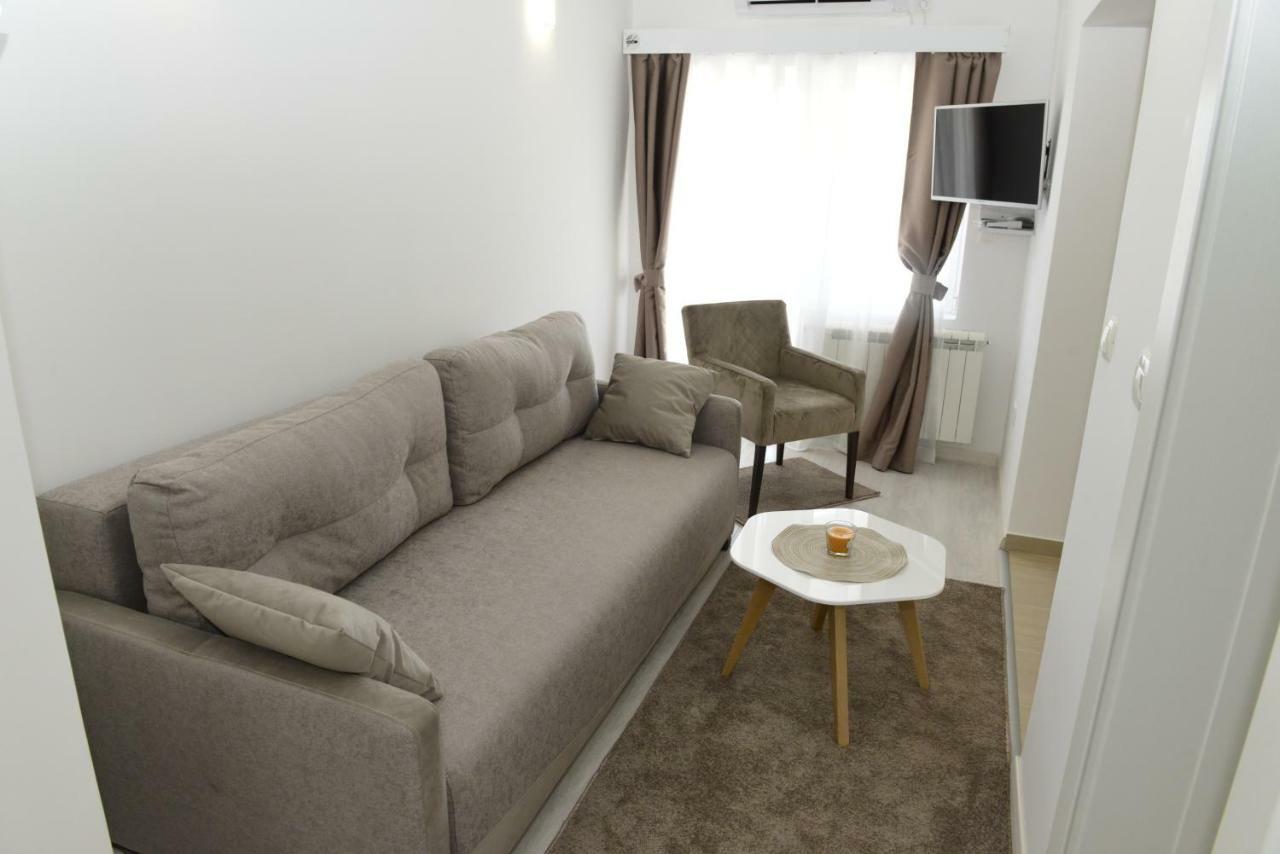Apartmani Stefanija Tivat Ngoại thất bức ảnh